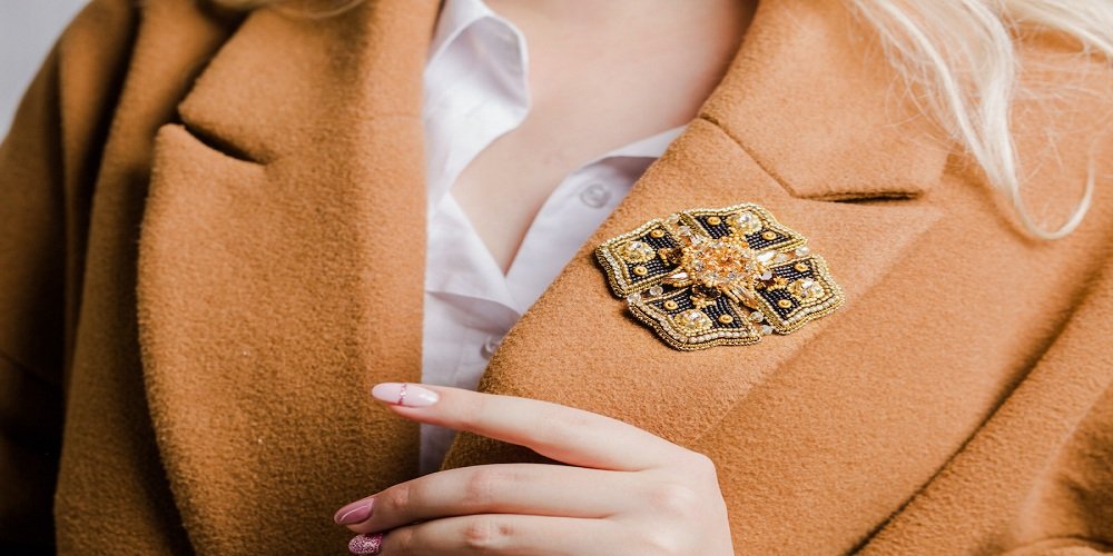 An Ultimate Guide About Brooches