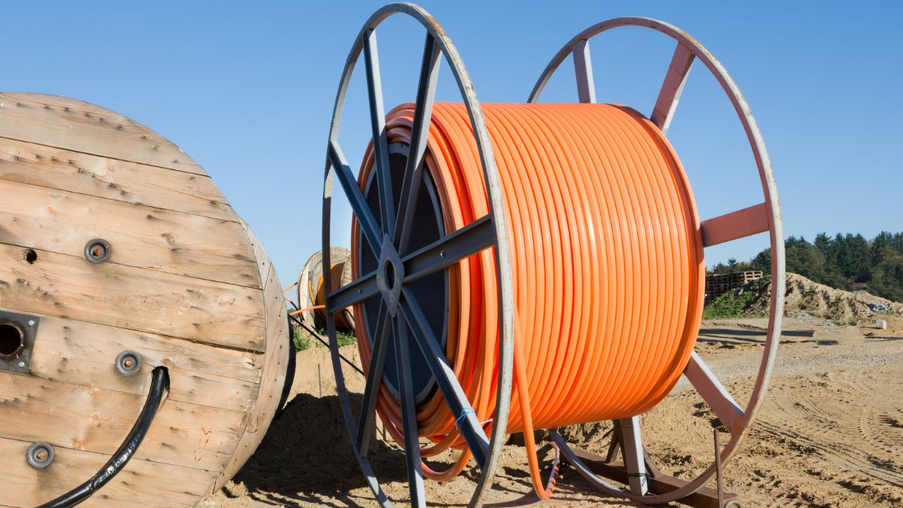 How Can You Choose the Right Fiber Optics Products Supplier for Your Business?