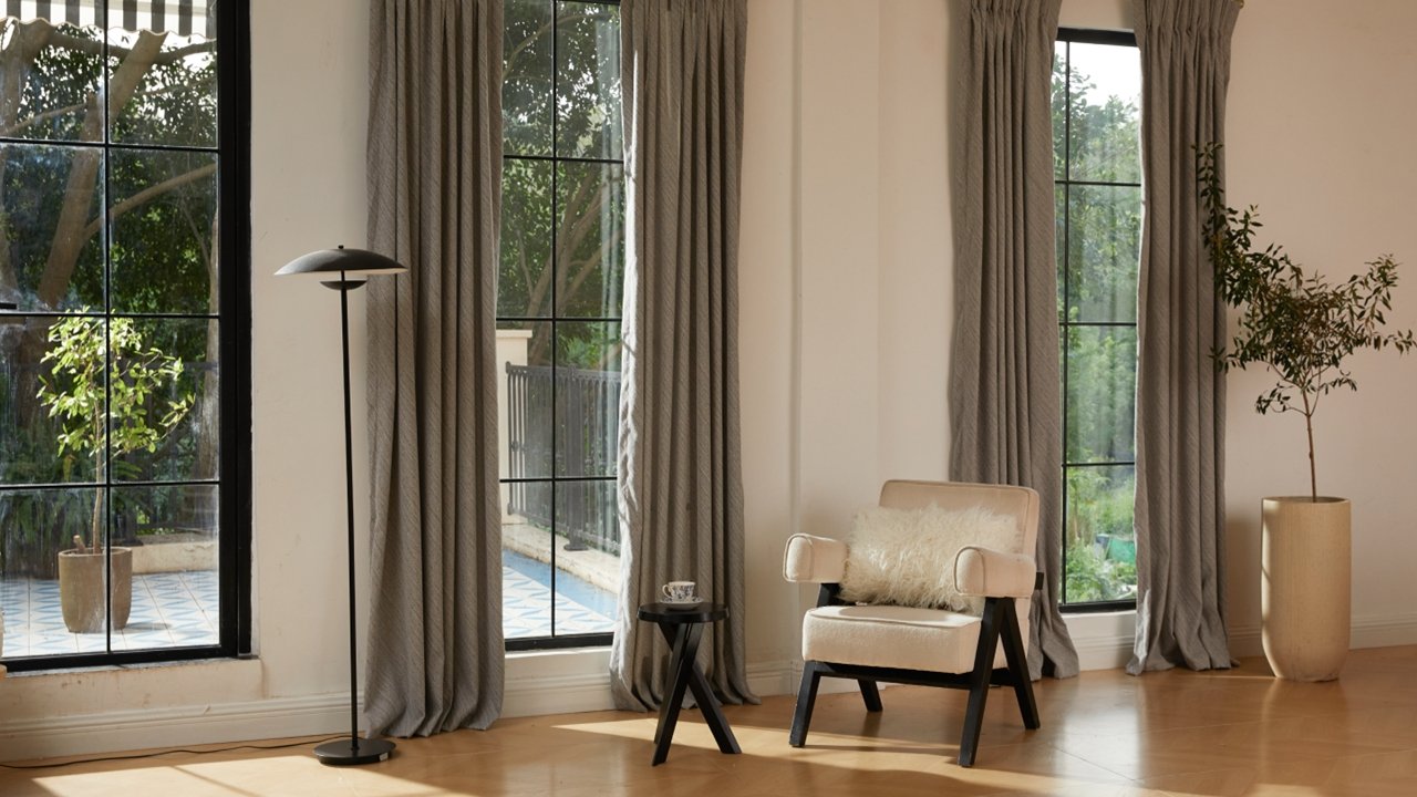 The Versatility of Linen Curtains in Any Season