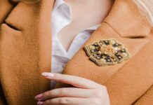 An Ultimate Guide About Brooches