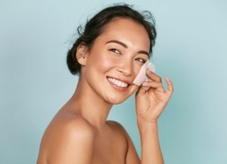 How to Use Oil Blotting Papers